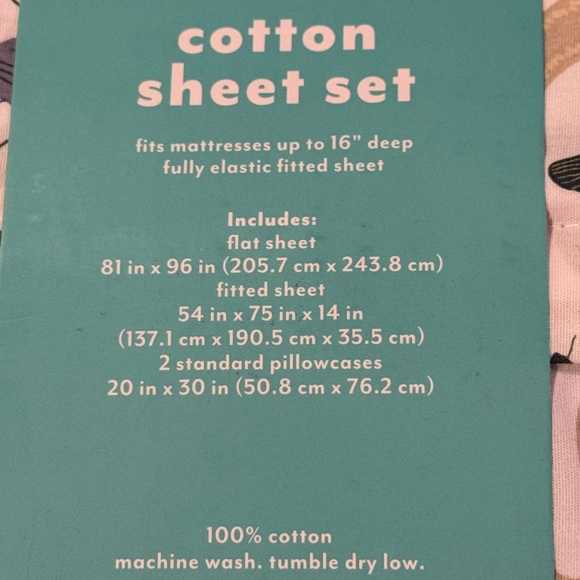 Bugs and Butterflies, Full Bed Cotton Sheet Set, New - Picture 2 of 2